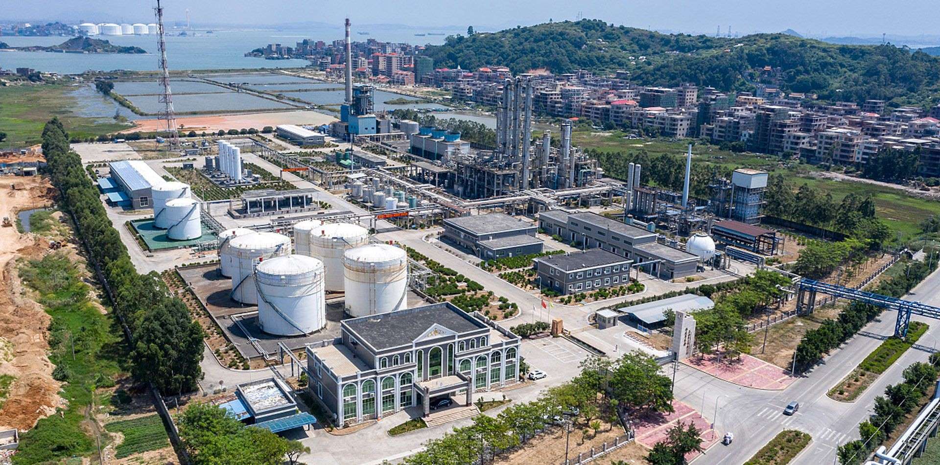 Announcement on Baosteel's Futures Sales Price Adjustments for February and March 2026